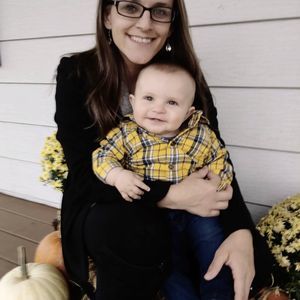 Meet your Posher, Stephanie